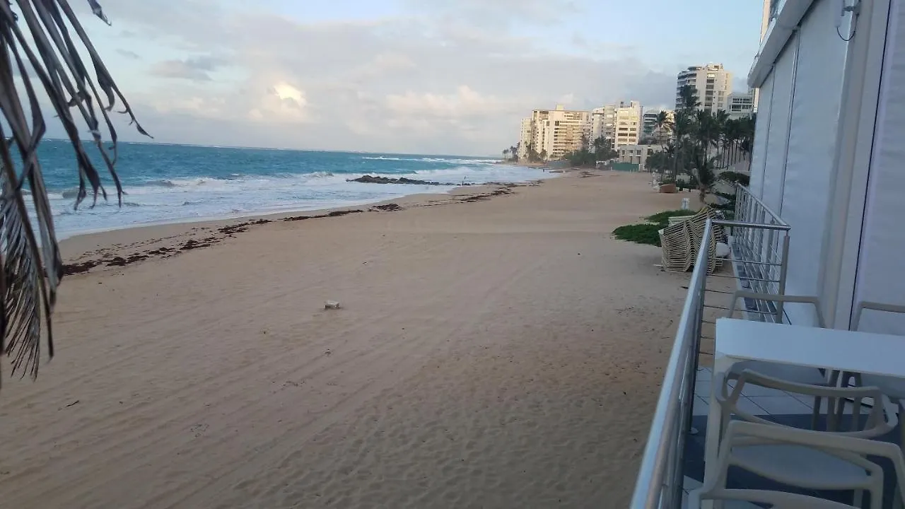 The Tryst Beachfront Hotel San Juan 3*,